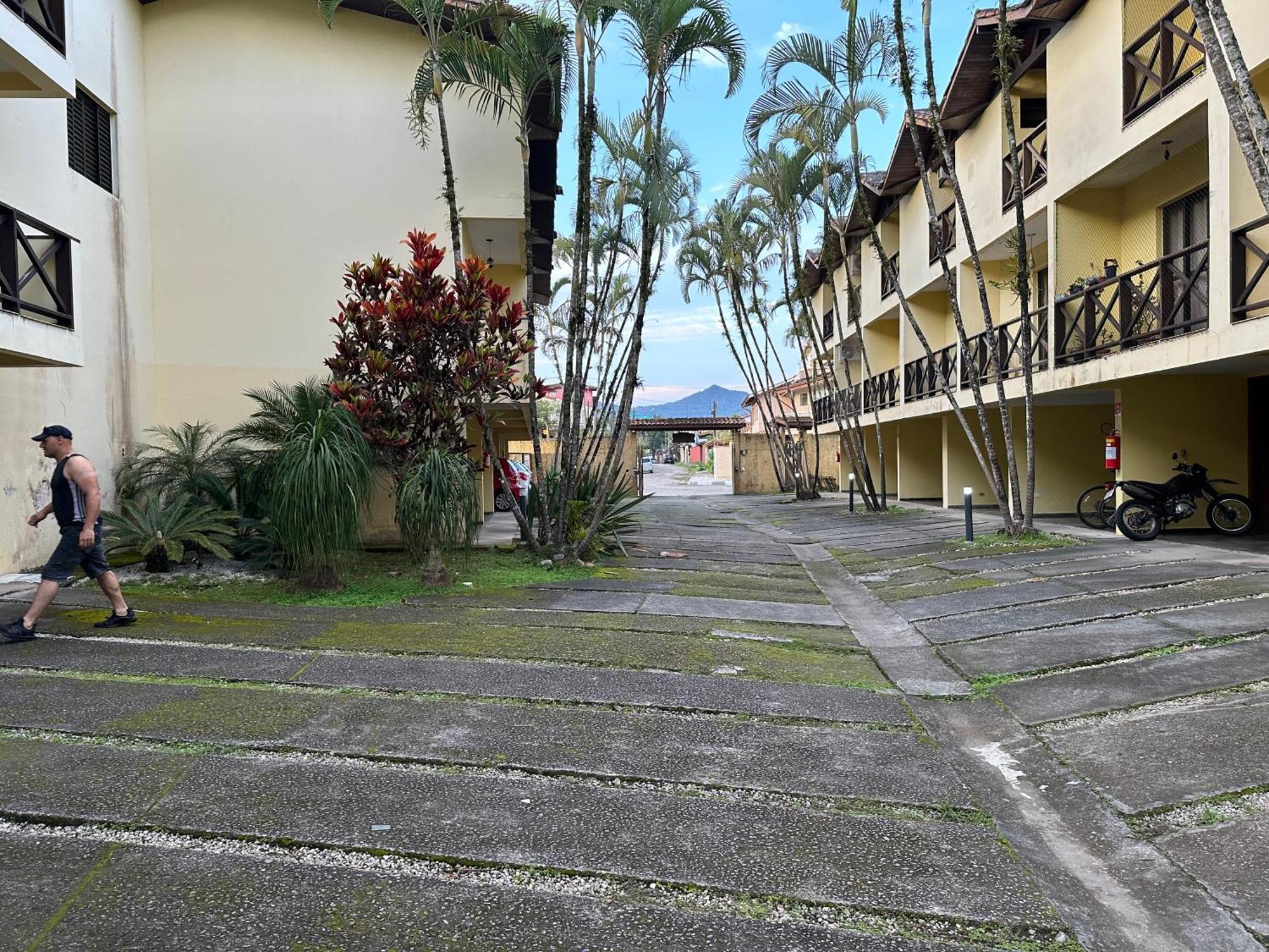 Triplex Piscina Churrasqueira Lava E Seca Wi-Fi E 2 Tvs Em Condominio Com 90M2 No Centro De Ubatuba Exterior photo